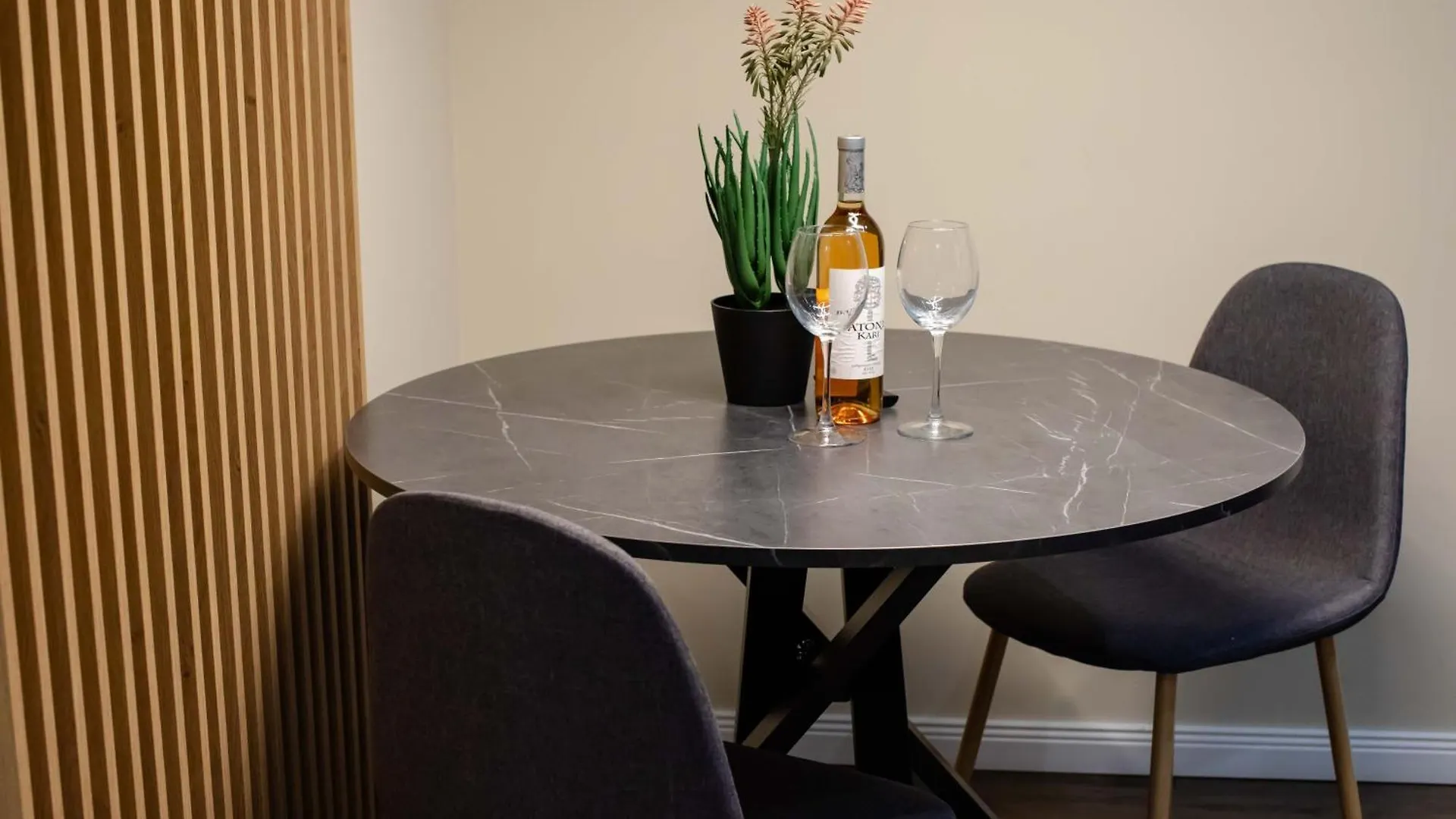 公寓式酒店 Little Bucharest Downtown Apartments Romana