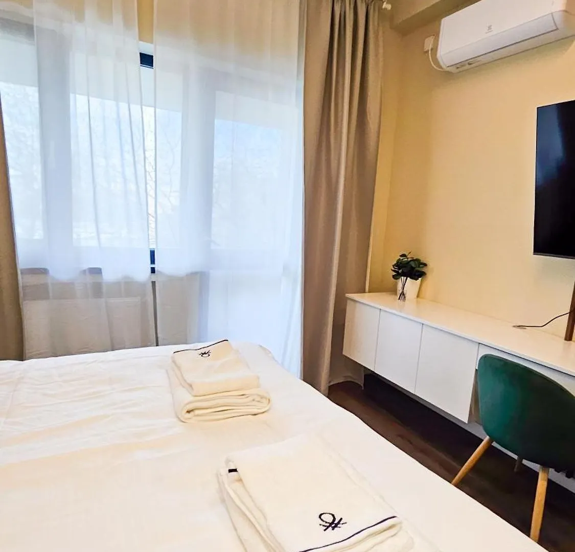 Little Bucharest Downtown Apartments Romana Apartmanhotel