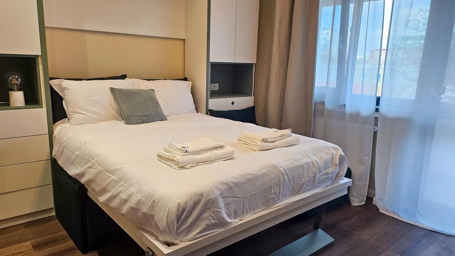 Little Bucharest Downtown Apartments Romana 0*,