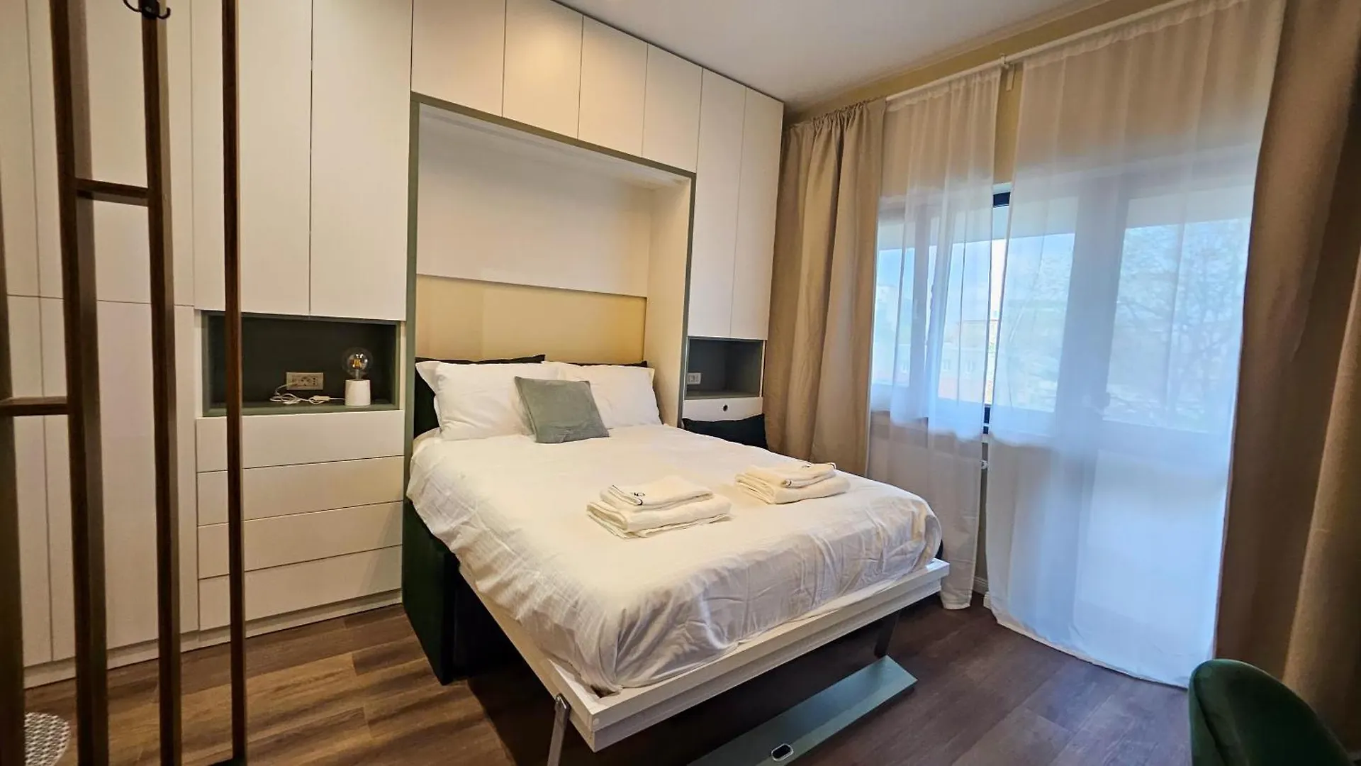 Little Bucharest Downtown Apartments Romana Apartmanhotel